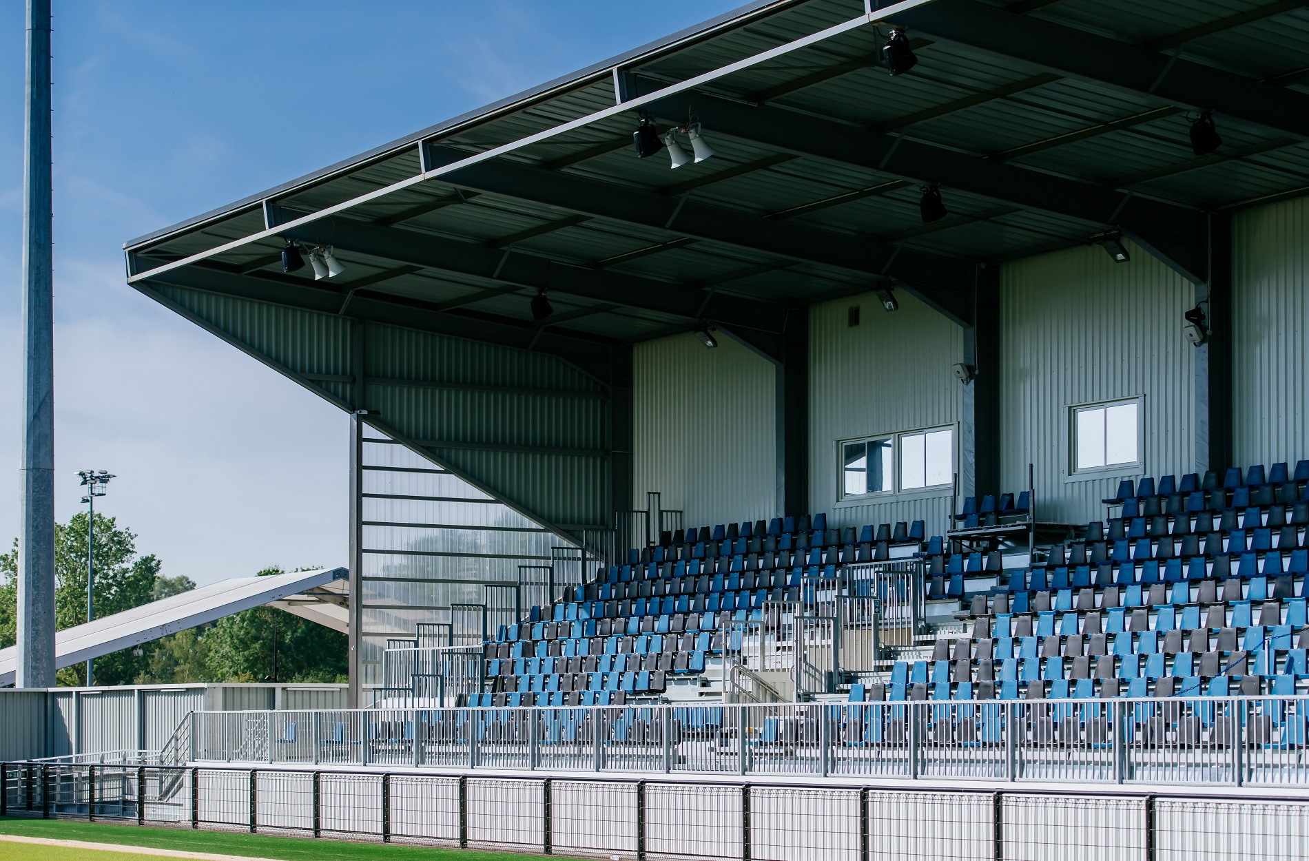 Tribune d'honneur - FC Chambly Oise