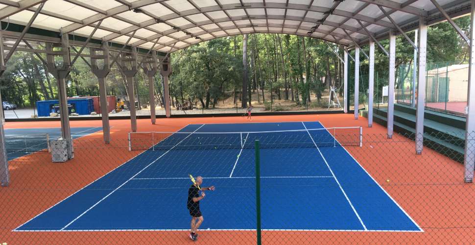 tennis court cover project - outdoor sports centre Peynier